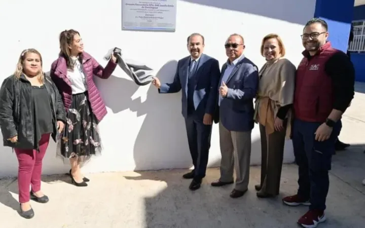Agradecen maestros, alumnos y padres de familia a Pedro Rodríguez por trabajos de infraestructura educativa en Atizapán de Zaragoza