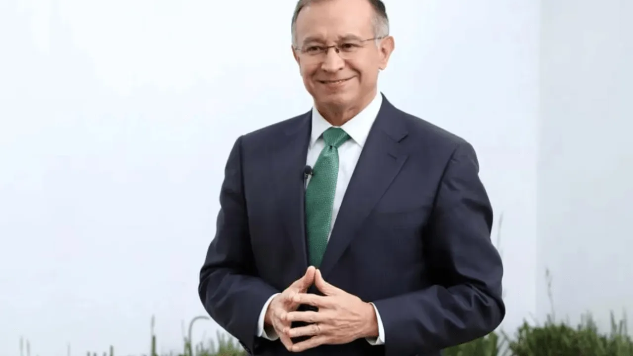 Atoran a ex alcalde prófugo de Toluca, Raymundo Martinez Carbajal