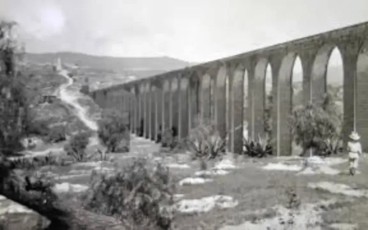 " Crónicas del tiempo"...
