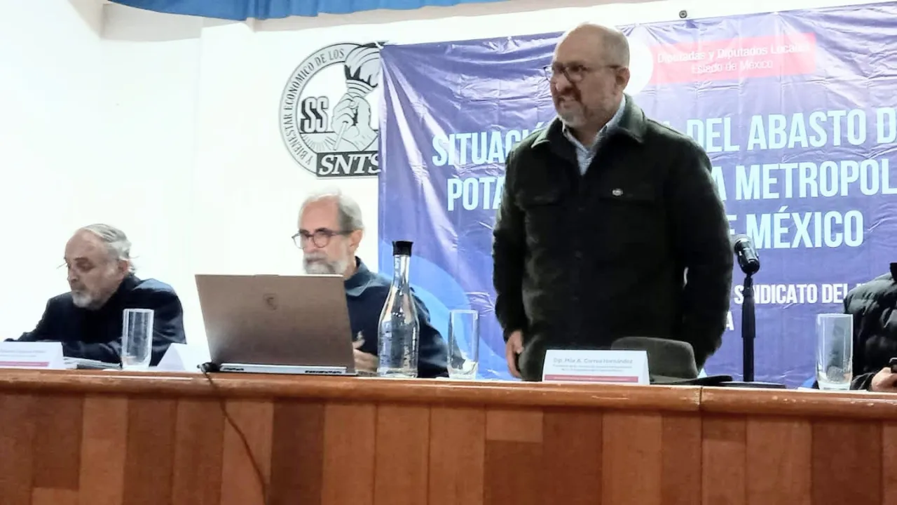 El agua no es una mercancía sino un derecho Constitucional, coinciden funcionarios del GEM y legisladores mexiquenses en Foro