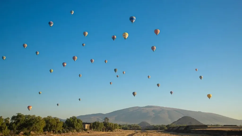 Emite Secretaría de Cultura y Turismo recomendaciones para volar de manera segura en globo aerostático en el Valle de Teotihuacán