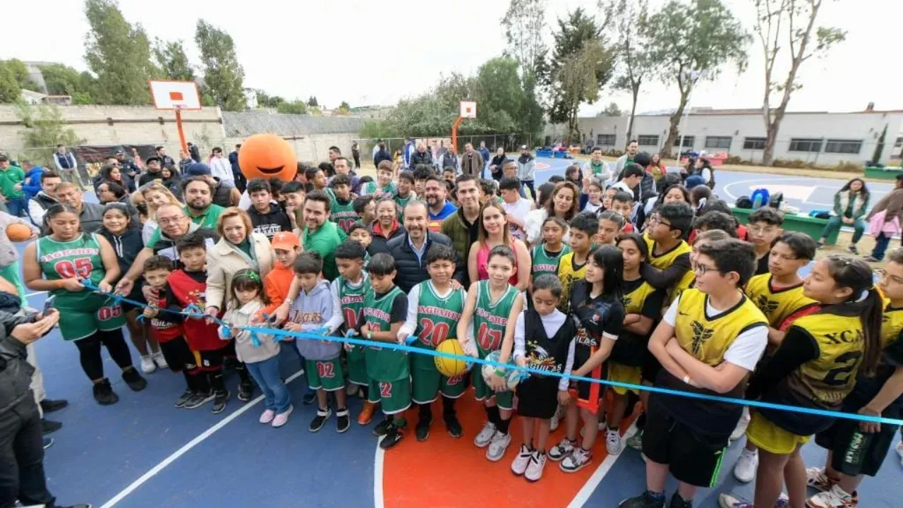 Gobierno de Atizapán de Zaragoza y ABCO rescatan canchas deportivas en la colonia México Nuevo
