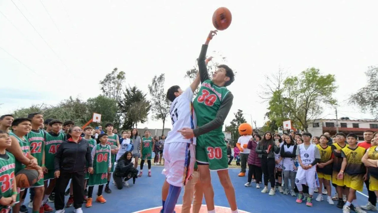Gobierno de Atizapán de Zaragoza y ABCO rescatan canchas deportivas en la colonia México Nuevo