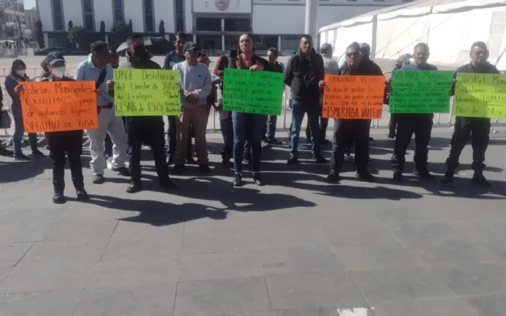 Gobierno de Ecatepec incumple pago salarial a 6 mil trabajadores sindicalizados y de confianza, realizan manifestación