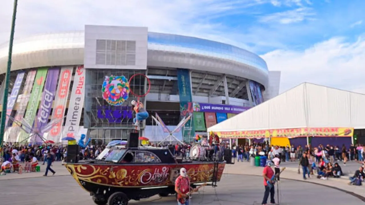 Inicia la Feria de León 2024 con un homenaje a la mujer