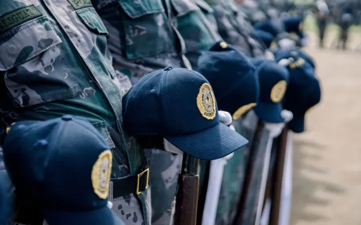 Policías de la Ciudad de México detienen a secuestradores