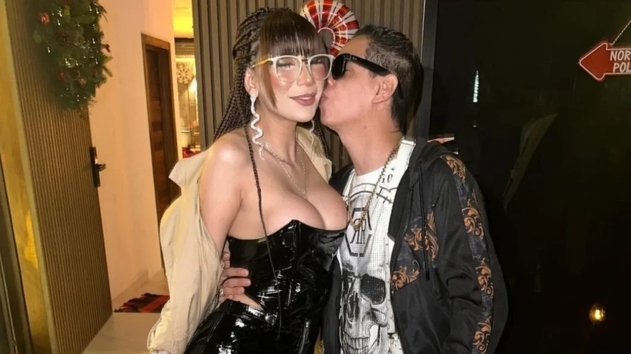 Alex Marin llora tras anunciar su divorcio con su esposa Mia