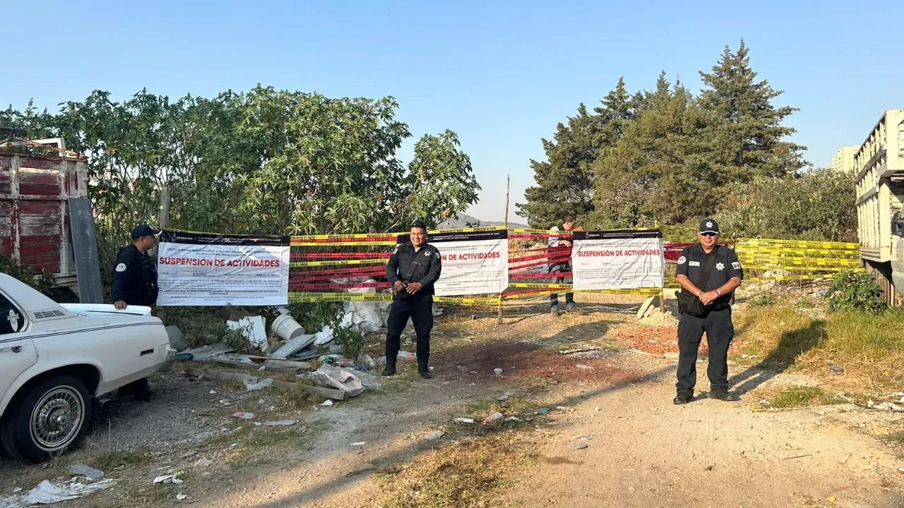 Clausuran tiradero clandestino en Praderas de San Mateo municipio de Naucalpan