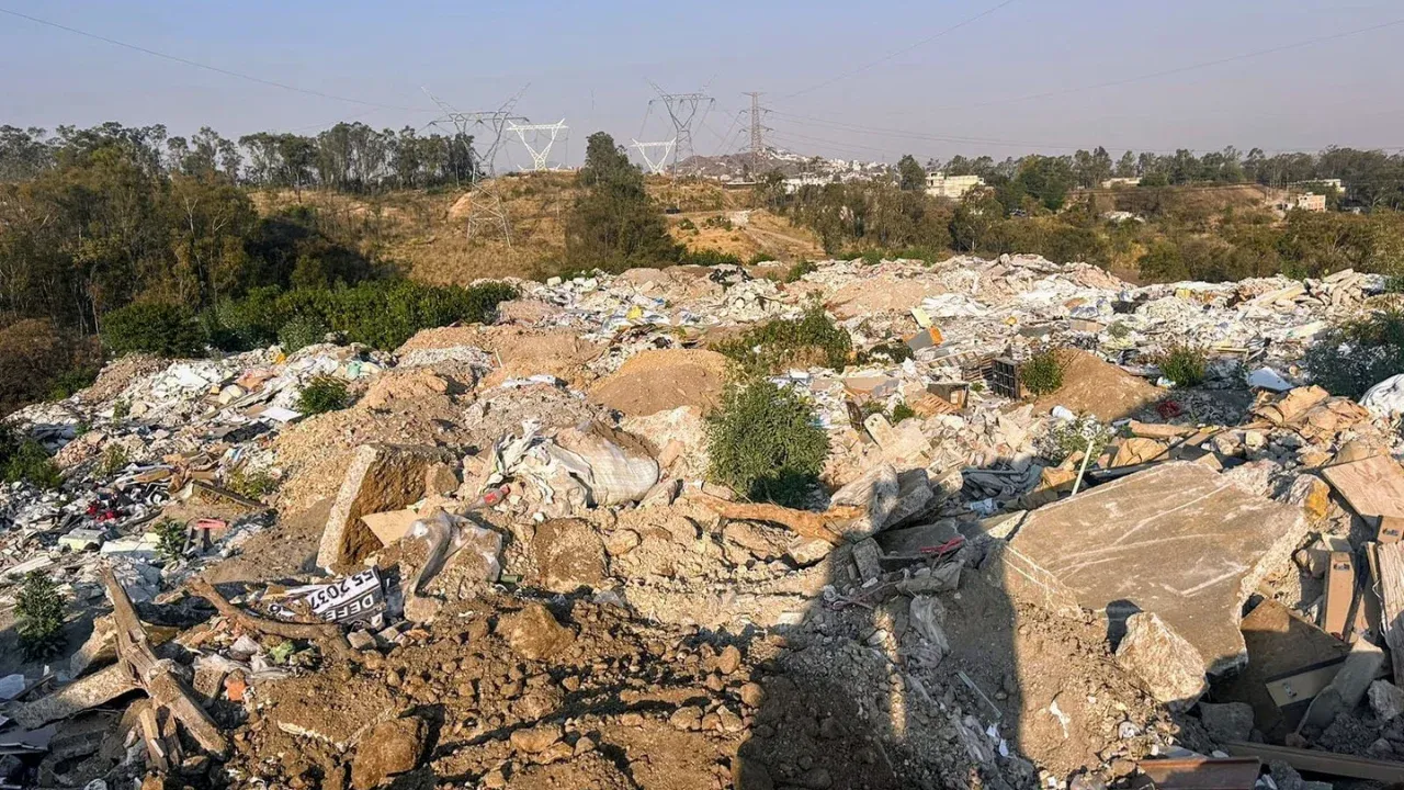 Detienen a tres por delitos contra el ambiente y quebrantamiento de sellos en Ejido de Santiago Occipaco municipio de Naucalpan