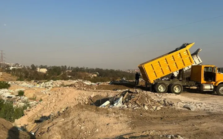 Detienen a tres por delitos contra el ambiente y quebrantamiento de sellos en Ejido de Santiago Occipaco municipio de Naucalpan