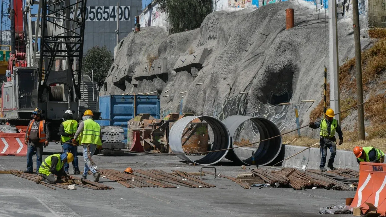 El Presidente Andrés Manuel López Obrador y la Gobernadora Delfina Gómez supervisan ampliación del Suburbano Lechería-AIFA
