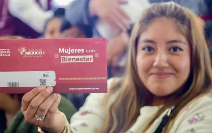 Entrega la gobernadora Delfina Gómez 9 mil tarjetas “Mujeres Con Bienestar” en Huixquilucan