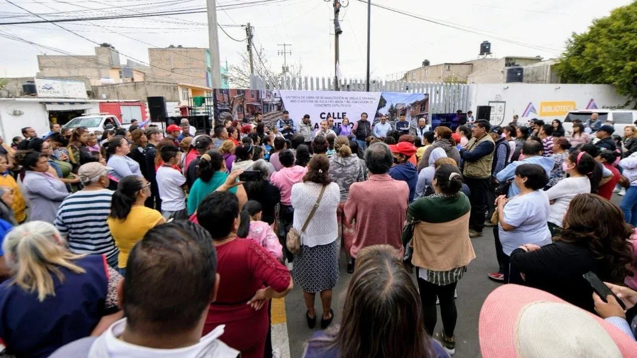 Entrega Pedro Rodríguez obras de recuperación de calles en Atizapán de Zaragoza