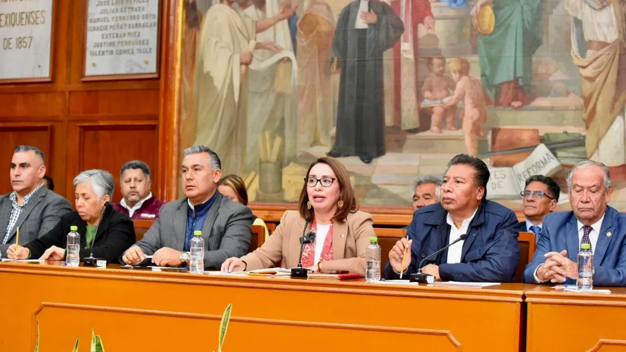 Falsas, las investigaciones en mi contra, son guerra sucia: Azucena Cisneros