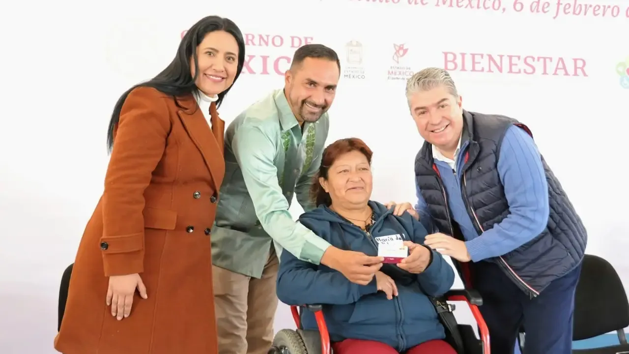 Familias asentadas en predios ejidales de Naucalpan reciben documentación que les otorga certeza jurídica