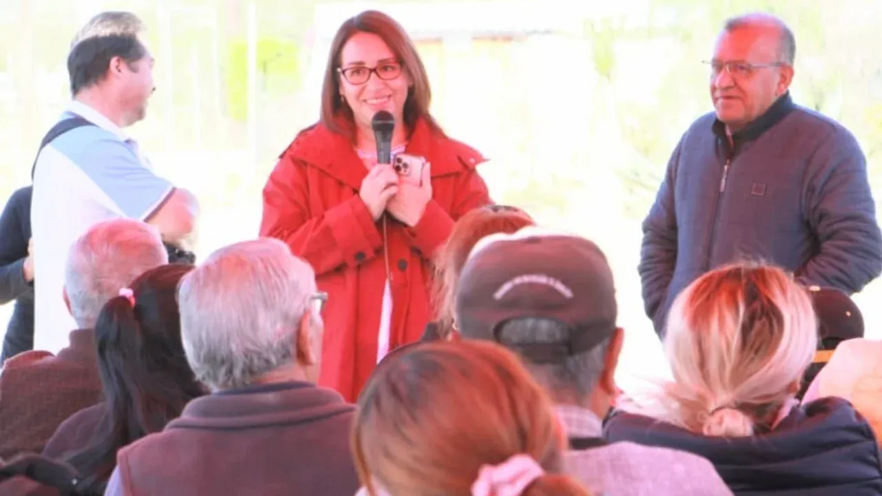 Impulsa Azucena Cisneros tanques para dotar agua en Quinta Zona de Ecatepec