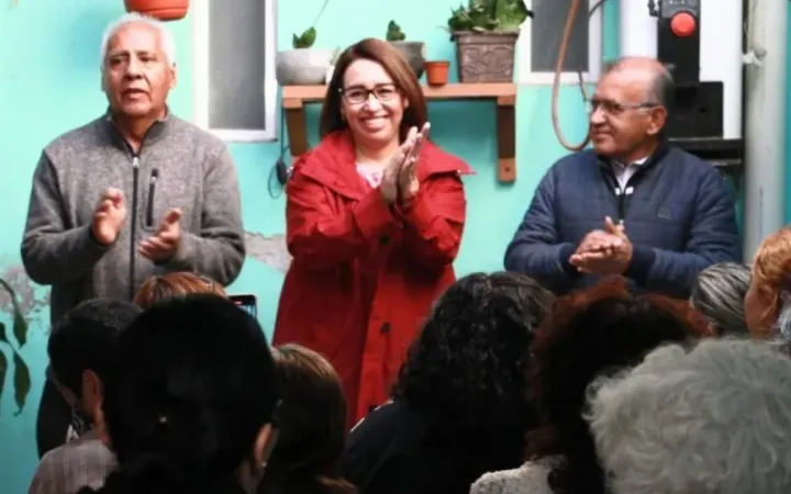 Impulsa Azucena Cisneros tanques para dotar agua en Quinta Zona de Ecatepec