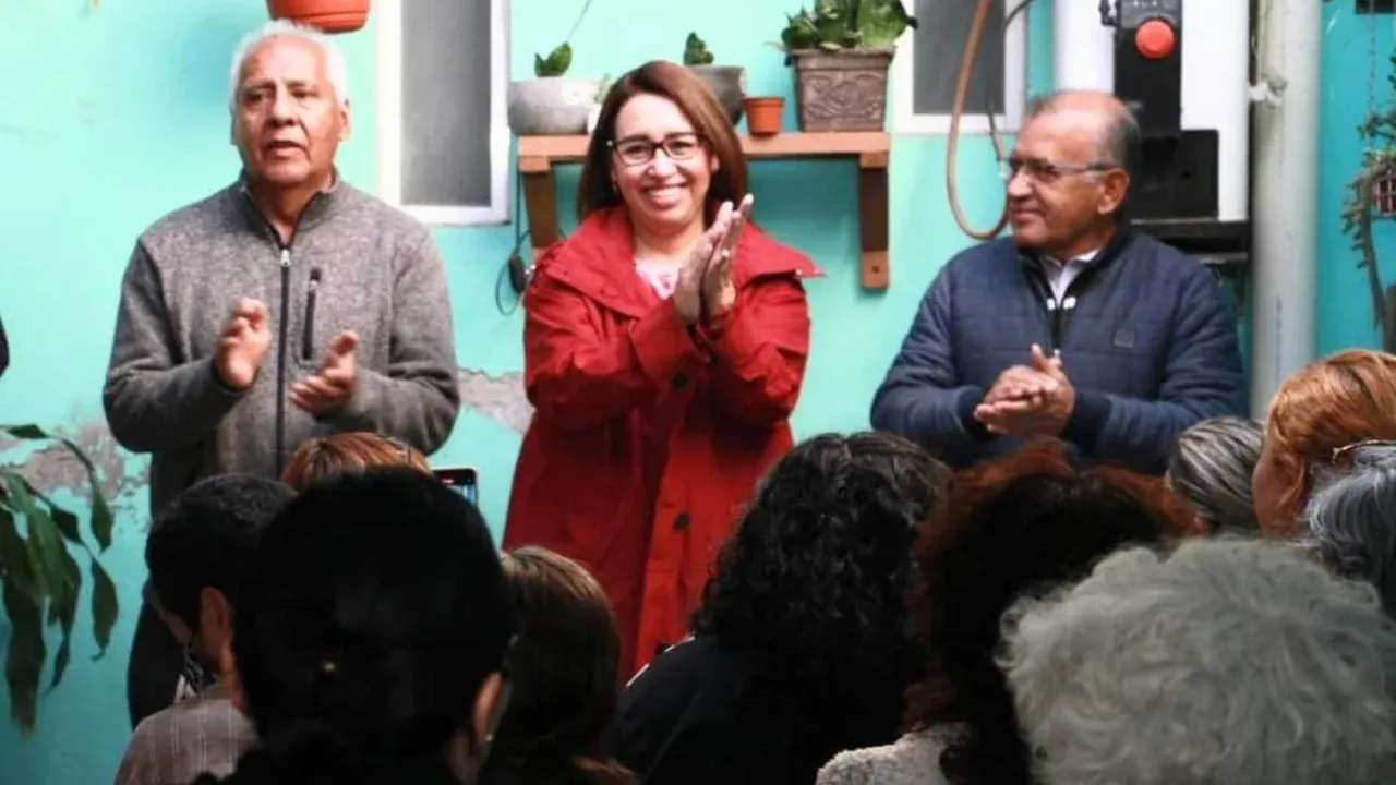 Impulsa Azucena Cisneros tanques para dotar agua en Quinta Zona de Ecatepec