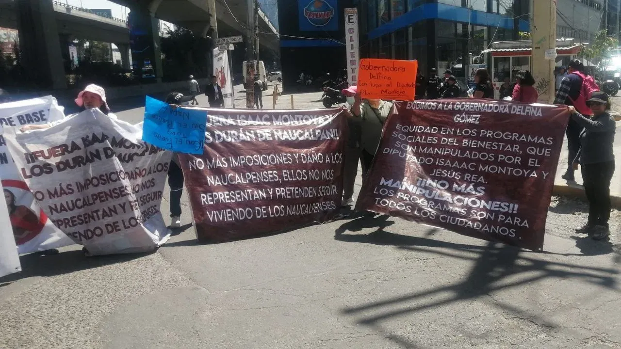 Liberan policías estatales a golpes bloqueo en Periférico Norte de morenistas de Naucalpan