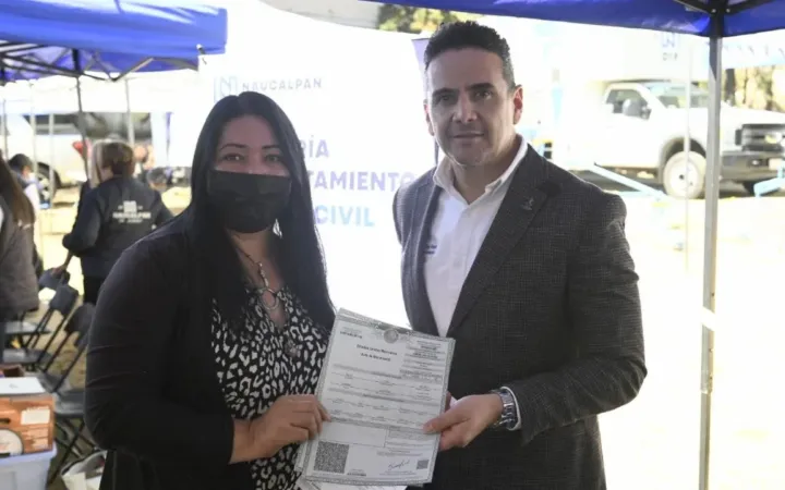 Otorgan en Naucalpan actas de nacimiento gratuitas en “Martes Ciudadano”