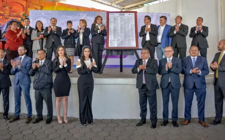 Presentan Pedro Rodríguez y Ayuntamiento de Atizapán de Zaragoza Bando Municipal 2024; contempla multas a quien desperdicie agua