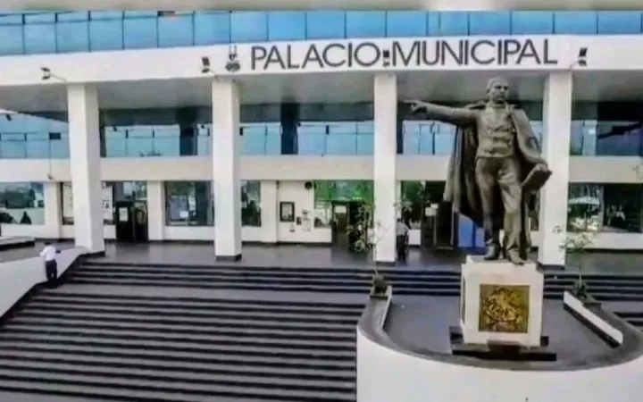 Remueve a Naucalpan cruel radiografía de gobiernos priístas, panistas y morenistas; lo han devastado, endeudado y quebrado