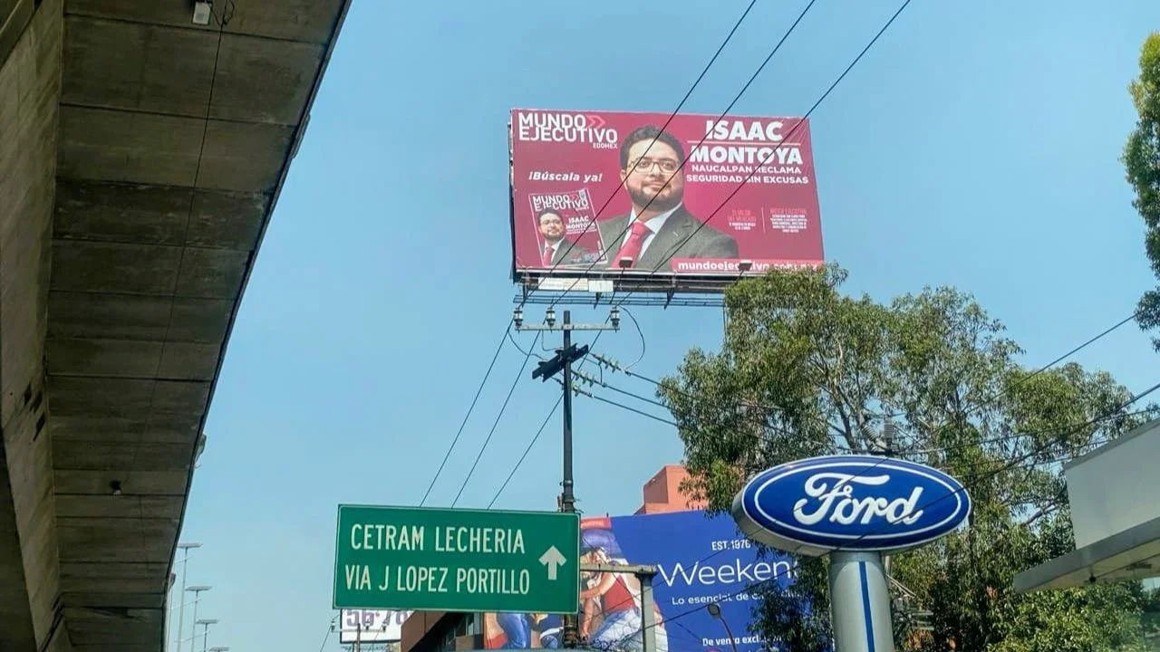 Retiran propaganda ilegal de Montoya en Naucalpan