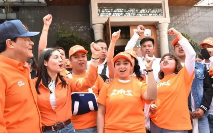 Máynez al sostener un encuentro con jóvenes en Naucalpan plantea crear un sistema virtual de delitos