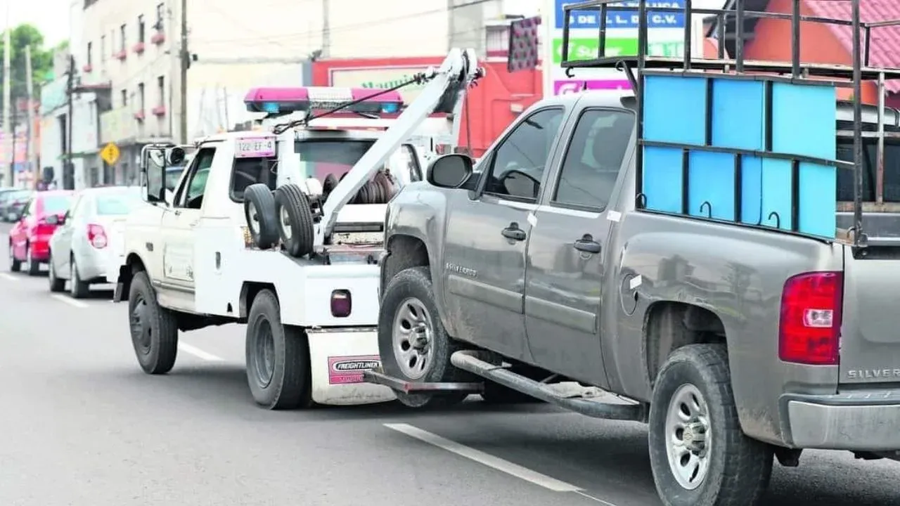 Municipalizar el Servicio de Grúas y Corralones en el Estado de México, plantea morena