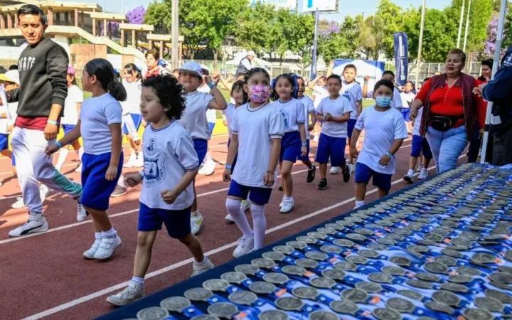Realiza Naucalpan miniolimpiada pequeños grandes atletas