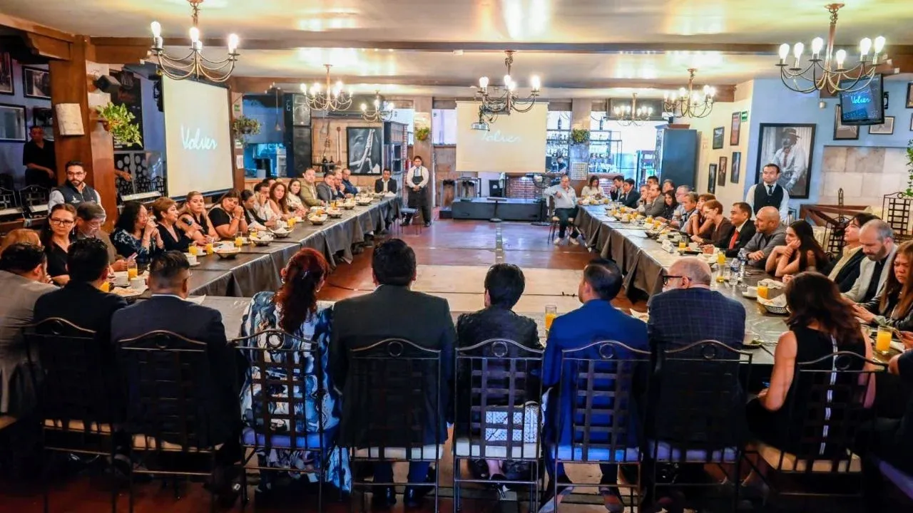 Alcaldesa escucha a restauranteros de Naucalpan, plantean necesidades en materia de seguridad y servicios