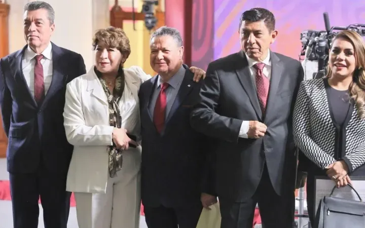Asiste Gobernadora Delfina Gómez a “la mañanera” del Presidente de México; informan sobre hospitales de Ecatepec y Atenco
