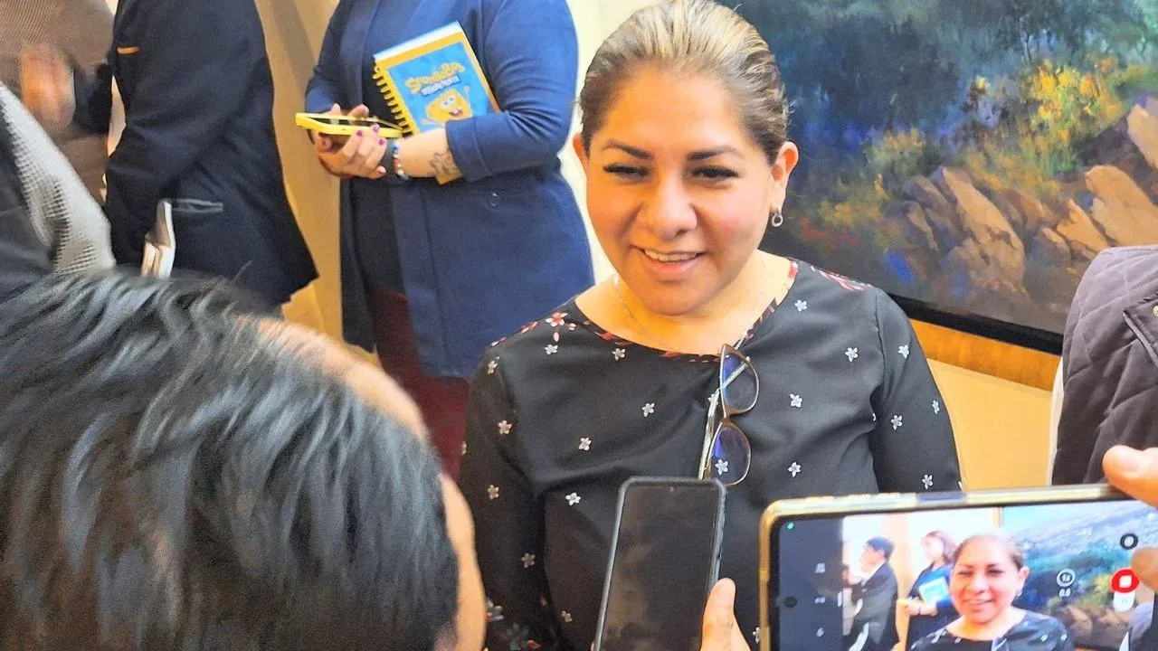 La candidata de la Coalición Fuerza y Amor Por México al Distrito Electoral Federal N0.024, Úrsula Cortés descartó postulación inelegible