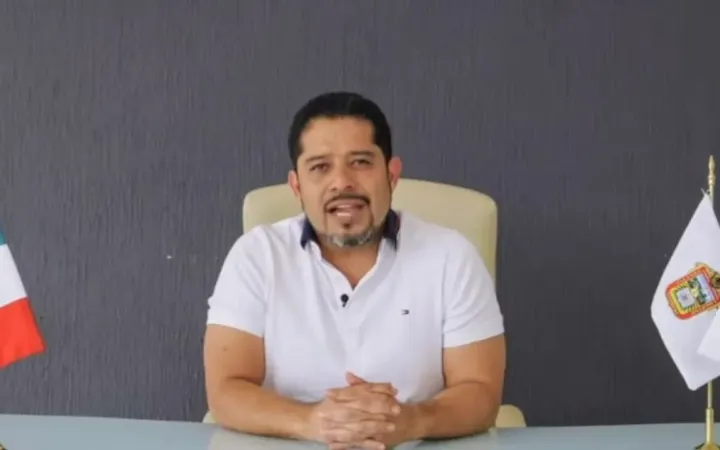 Renuncia el Diputado por el Edoméx Adrian Juárez al PAN