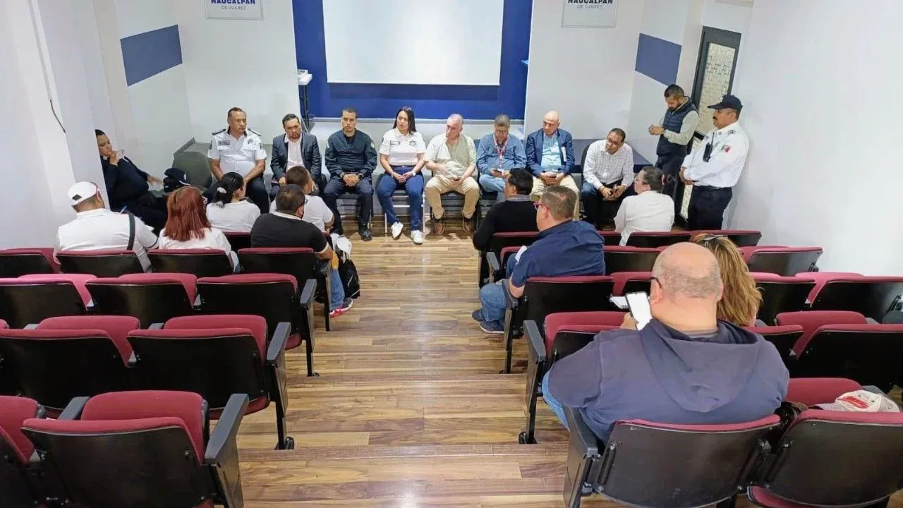 Alumnos, padres de familia del CCH y autoridades de Naucalpan acuerdan medidas para mejorar seguridad