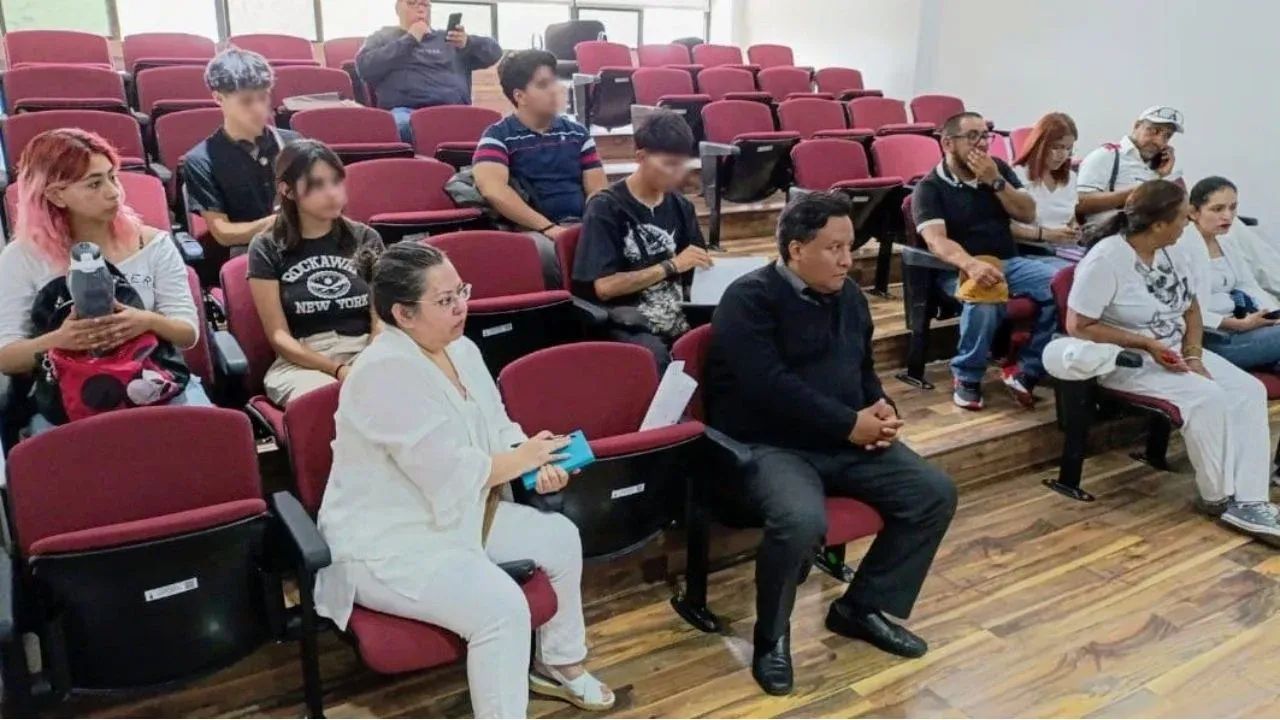 Alumnos, padres de familia del CCH y autoridades de Naucalpan acuerdan medidas para mejorar seguridad