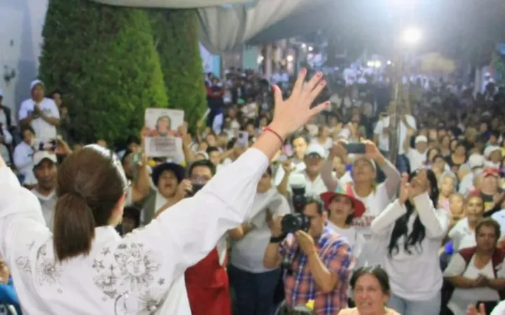 Azucena Cisneros: “Hay que fortalecer desarrollo personal y emocional de la niñez en Ecatepec”