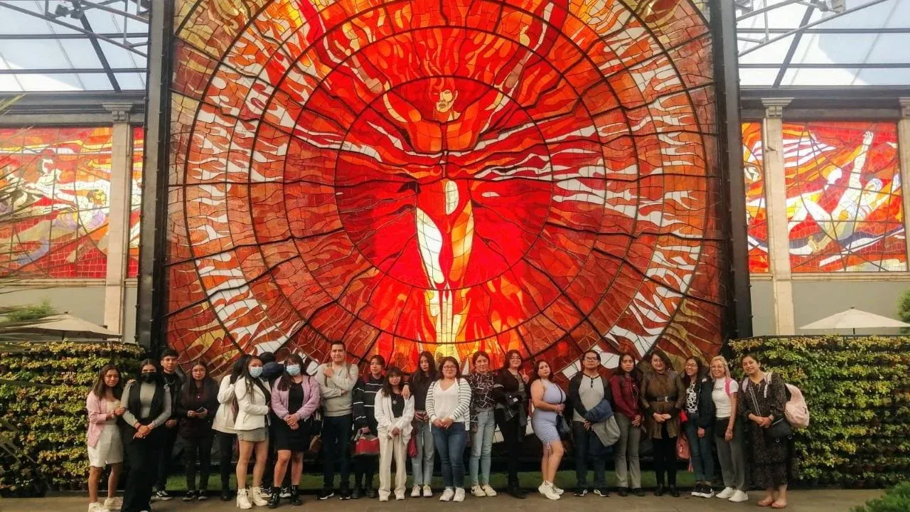 GEM fomenta educación cívica con visitas guiadas en edificios públicos y recintos culturales