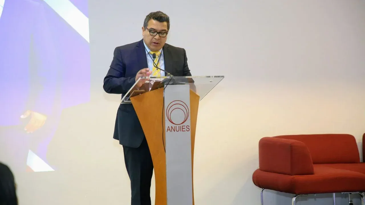 La gobernabilidad responsable en los municipios parte en muchos casos del papel que los servidores públicos asumen de su función: TPP