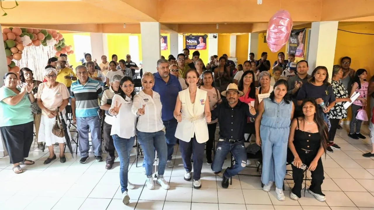 Más comerciantes de Naucalpan se suman a campaña de Angélica Moya