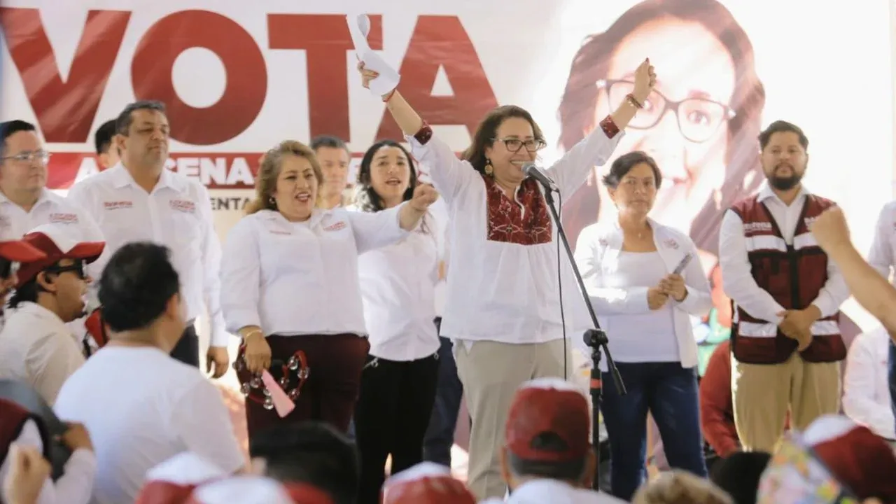 Más de 3 mil personas gritan “¡Presidenta!” a Azucena Cisneros Coss en su primer cierre de campaña en Ecatepec