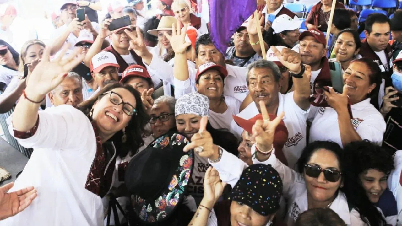 Más de 3 mil personas gritan “¡Presidenta!” a Azucena Cisneros Coss en su primer cierre de campaña en Ecatepec