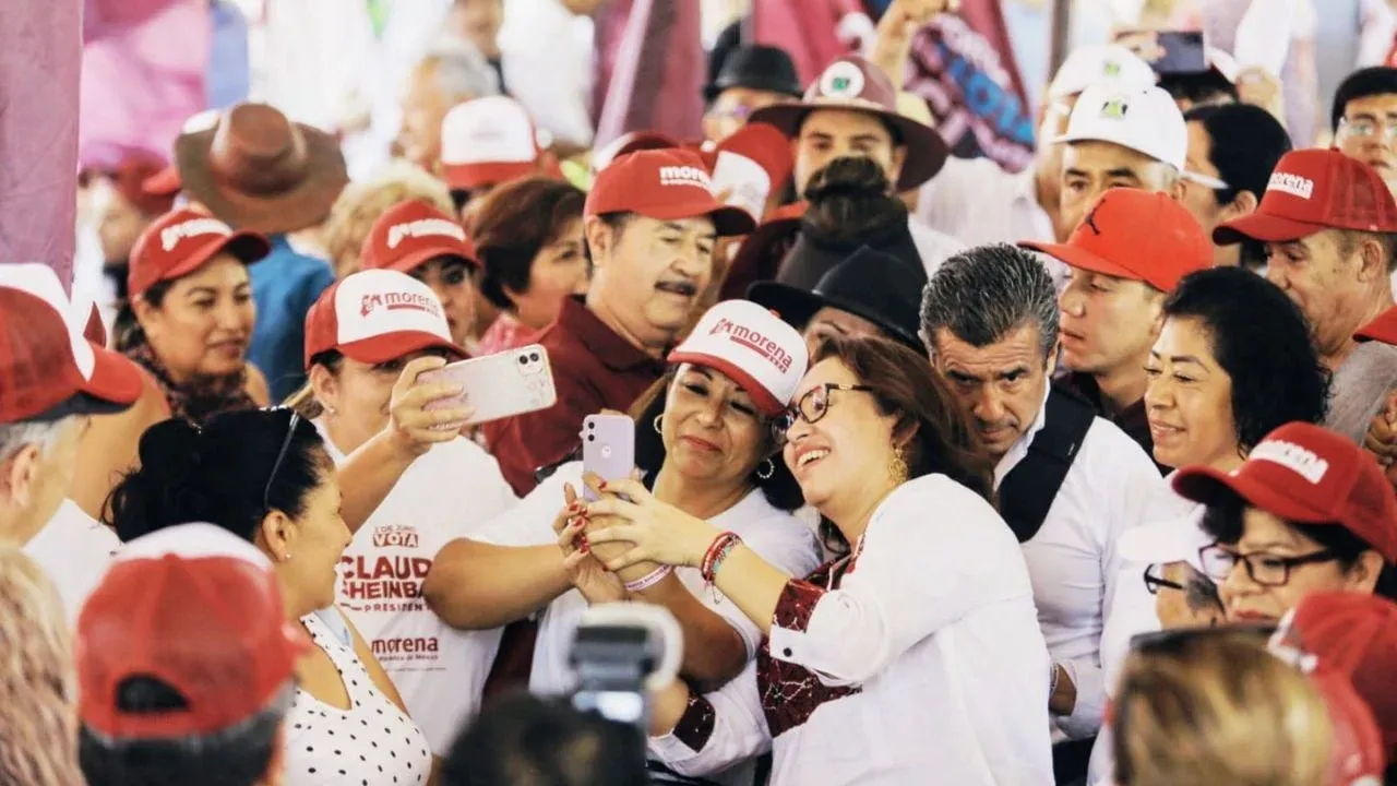 Más de 3 mil personas gritan “¡Presidenta!” a Azucena Cisneros Coss en su primer cierre de campaña en Ecatepec