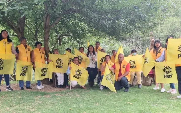 Recibe Claudia Reyes candidata del PRD a la Presidencia Municipal de Huixquilucan la adhesión de liderazgos del PT y morena