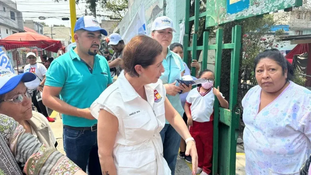 Respaldan Tianguistas de Coalición del Edomex candidatura de Angélica Moya en “El Lugar de las Cuatro Casas”