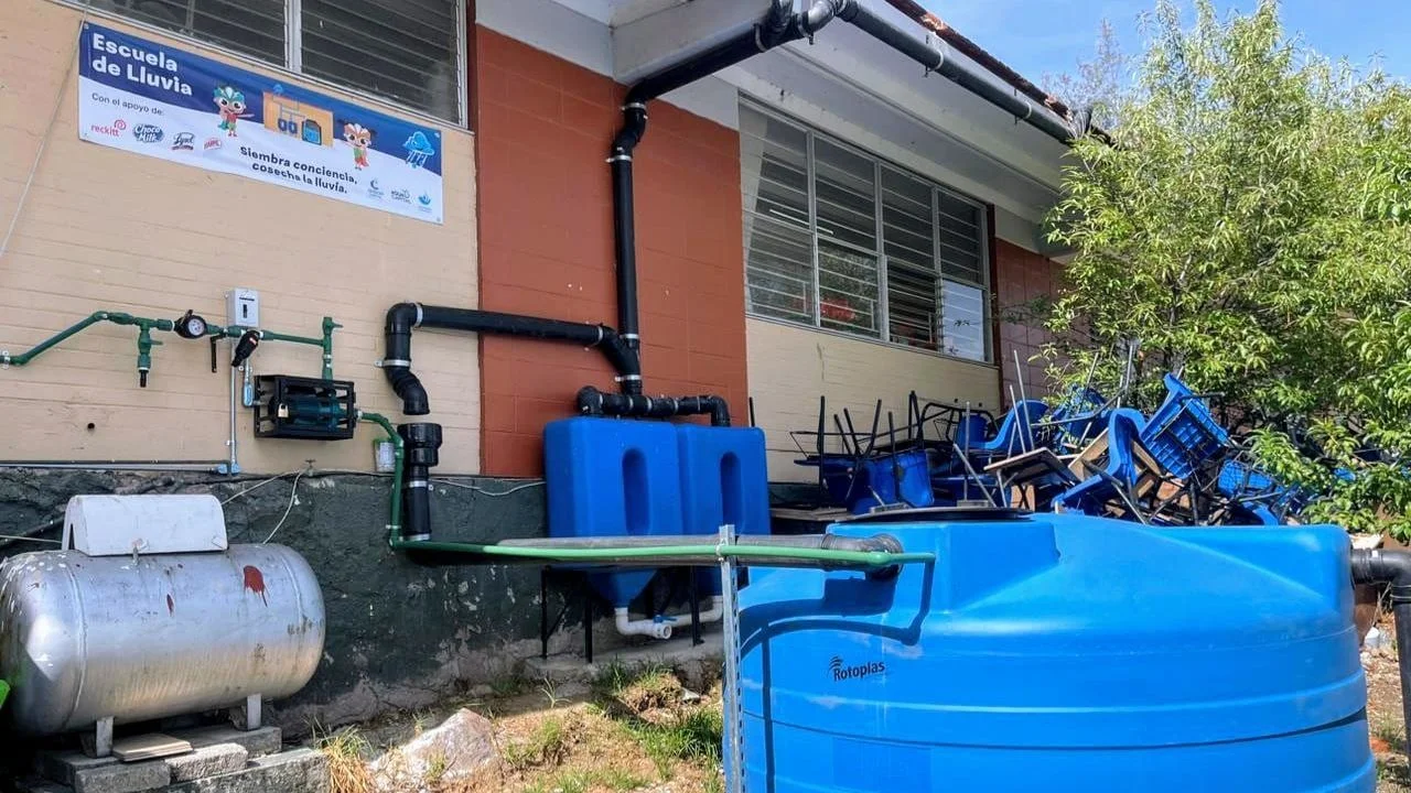 Gobierno de Atizapán de Zaragoza Reckitt Benckiser y Agua Capital favorecen a planteles educativos con Escuela de Lluvia