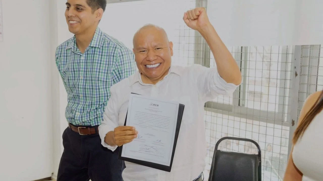 Raciel Pérez Cruz recibe constancia de mayoría que lo acredita como Presidente Municipal electo de Tlalnepantla