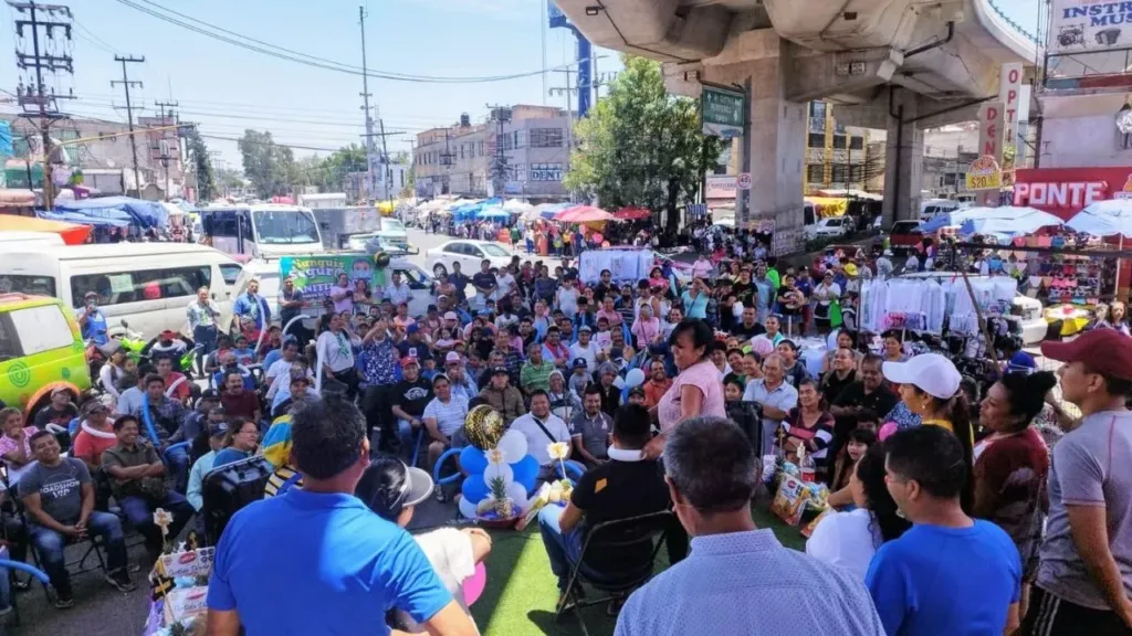 Celebra el Frente Social Naucalpense y la Ucopen, el “Día del Padre”