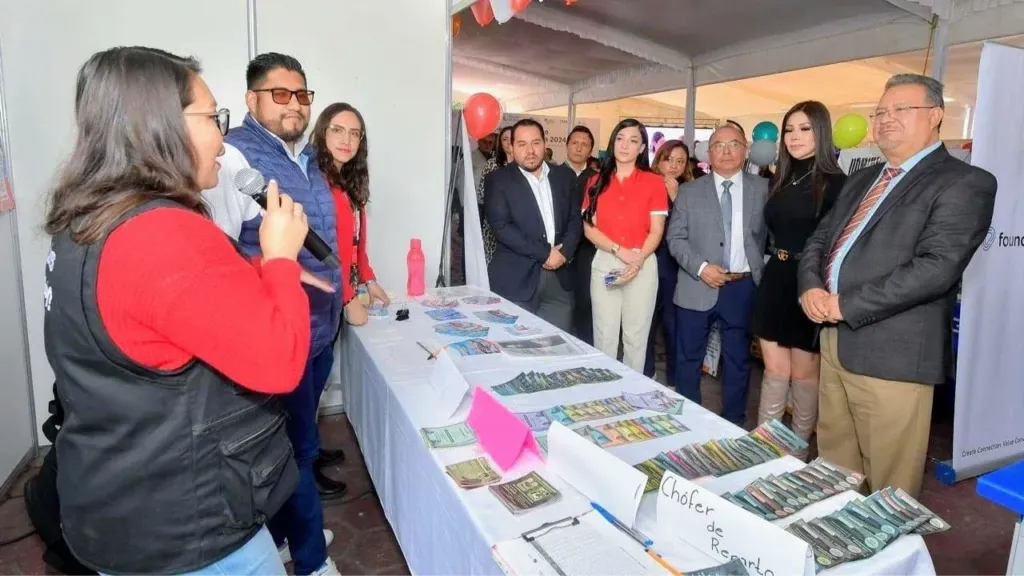 Combaten la falta del empleo presencial 2024 ene trabajo con la 5a feria Atizapán de Zaragoza