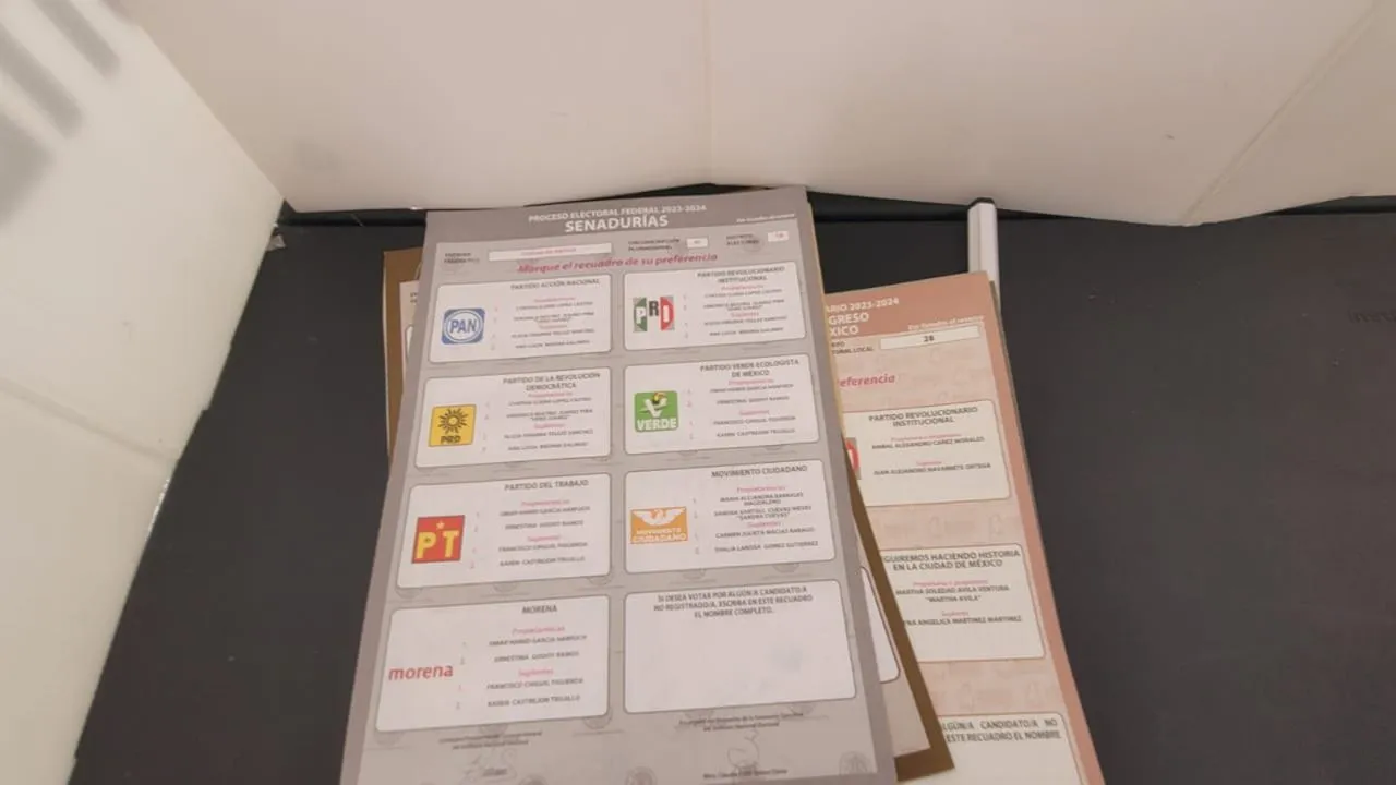 Elecciones Federales en México 2024: Ciudadanos Ejercen su Derecho al Voto 